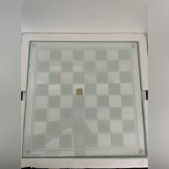 Vintage Fifth Avenue Crystal Chess & Checkers Set Brand New in Opened Box - Picture 4 of 5